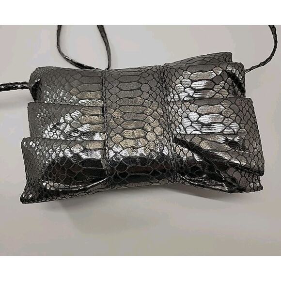 IMAN Evening Bag Purse Rhinestones Removable Strap Silver Metallic Snake Print - Picture 7 of 14